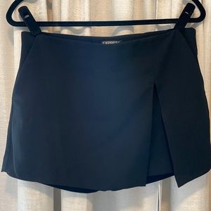 Express, black skort with pockets